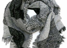 Woven scarve